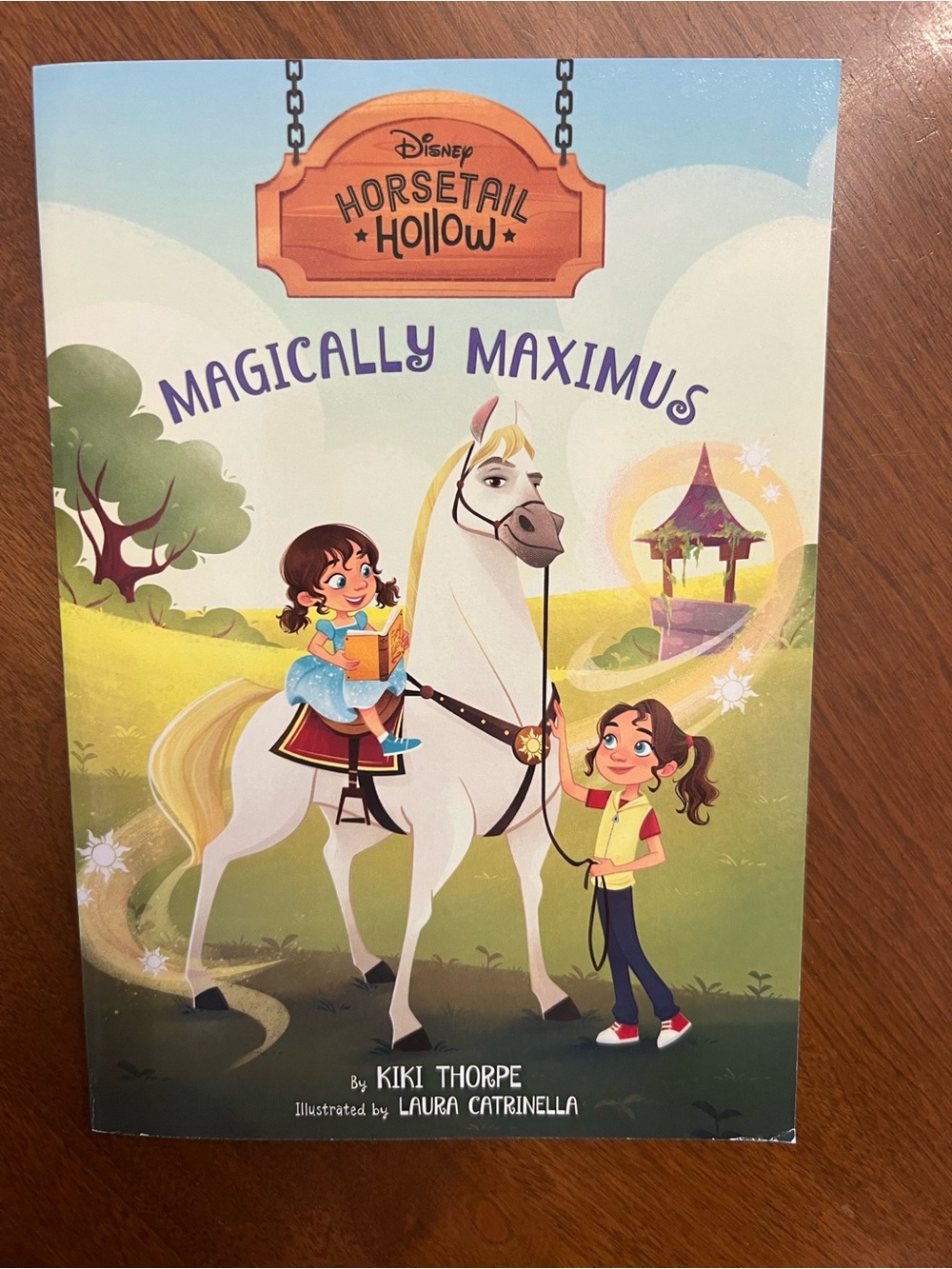Disney Horsetail Hollow Magically Maximus book Children / Young reader's Book